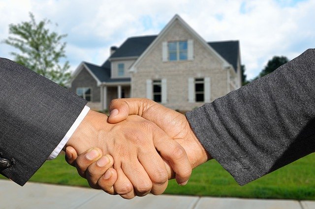 What You Need to Consider Before Buying a House